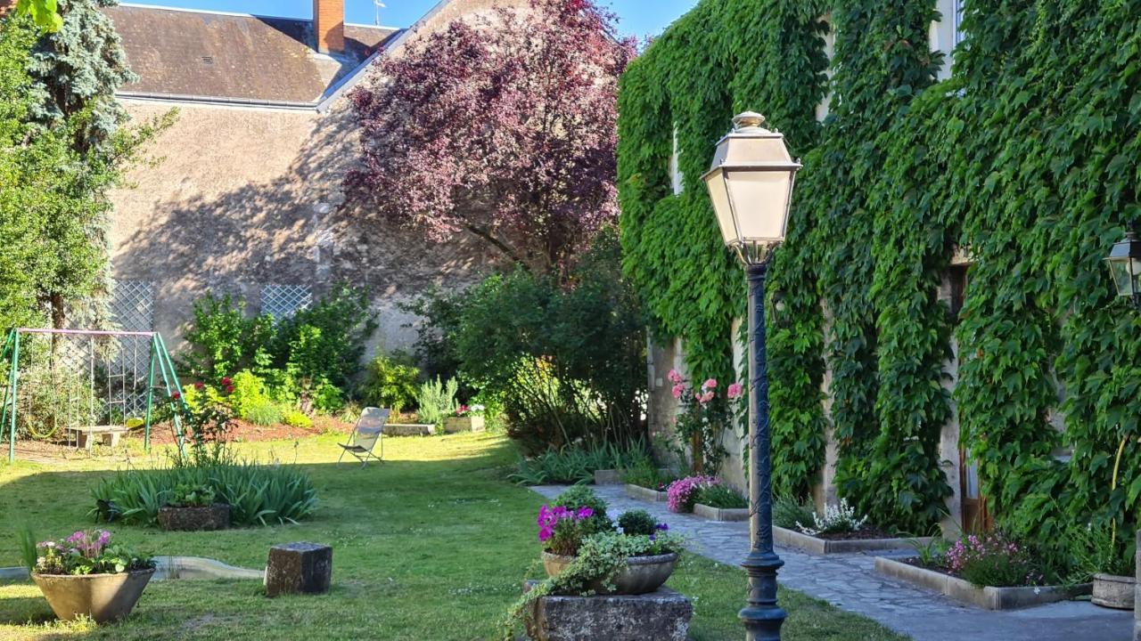 Le Beaugency Hotel Exterior foto